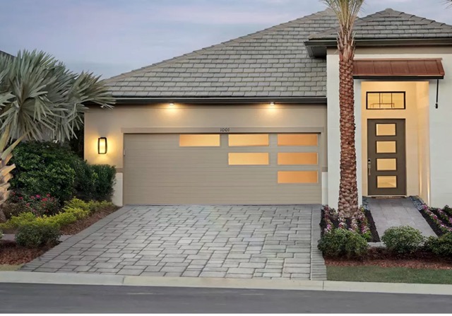 輸入ガレージドア　ビルトインガレージ